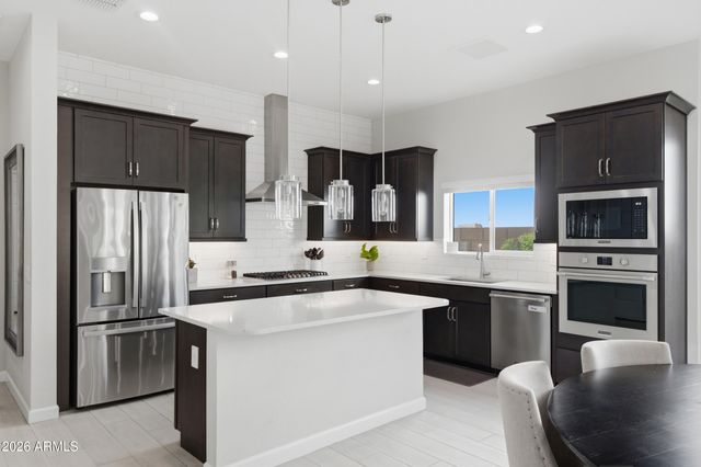 6032 E LONE CACTUS Drive, Phoenix, AZ 85054