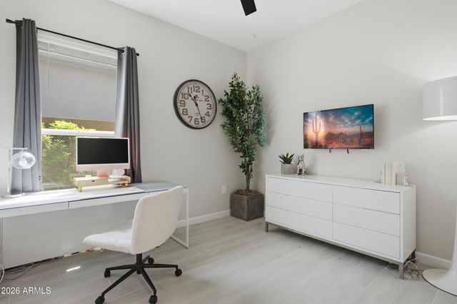 6032 E LONE CACTUS Drive, Phoenix, AZ 85054