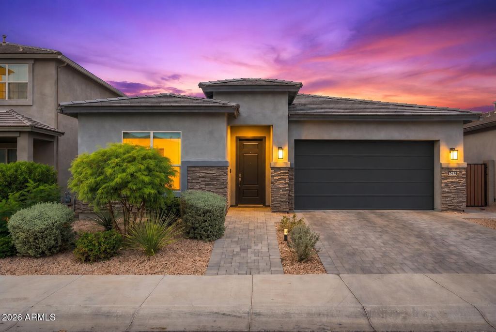 6032 E LONE CACTUS Drive, Phoenix, AZ 85054 — exterior