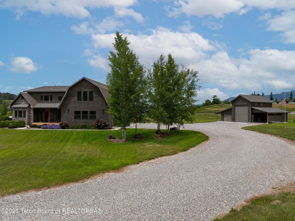 293 SALT RIVER RANCH Lane, Thayne, WY 83127 photo 2