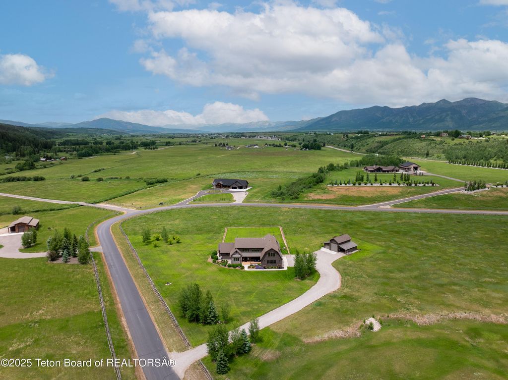 293 SALT RIVER RANCH Lane, Thayne, WY 83127 photo 6