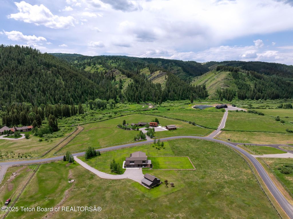 293 SALT RIVER RANCH Lane, Thayne, WY 83127 photo 8