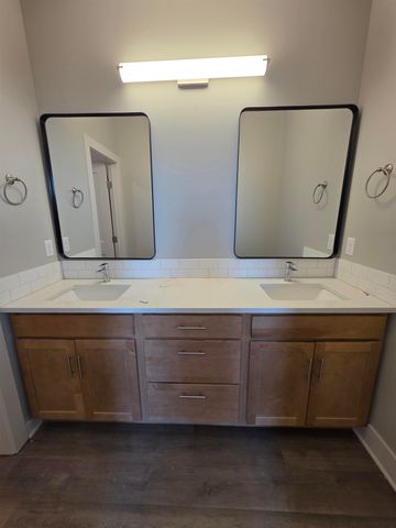 393 Trails End Ct, Goddard, KS 67052