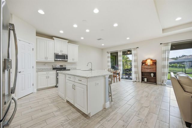 4910 60TH AVENUE CIRCLE E, Ellenton, FL 34222