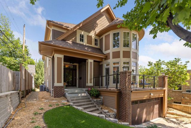 2414 W 42nd Street, Minneapolis, MN 55410