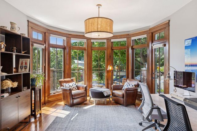 2414 W 42nd Street, Minneapolis, MN 55410