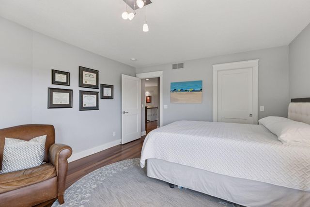 2414 W 42nd Street, Minneapolis, MN 55410