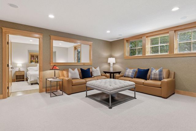 2414 W 42nd Street, Minneapolis, MN 55410