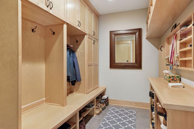 2414 W 42nd Street, Minneapolis, MN 55410