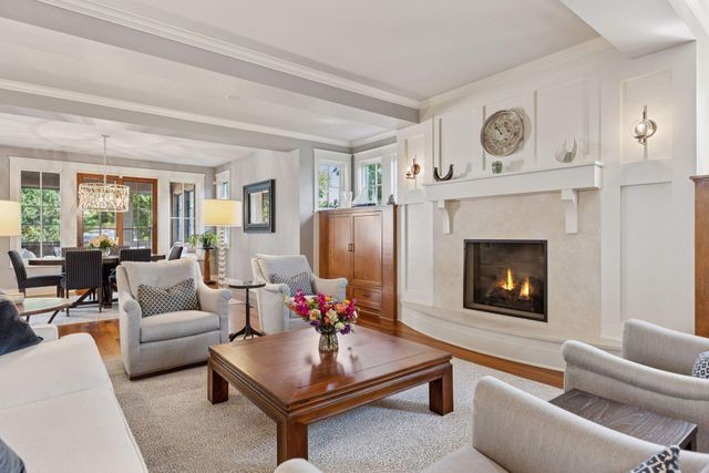 2414 W 42nd Street, Minneapolis, MN 55410