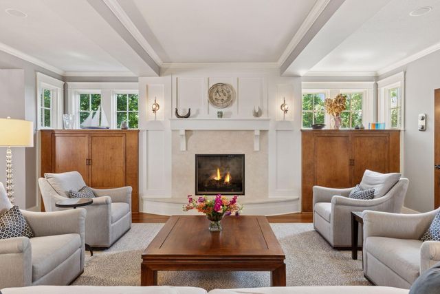 2414 W 42nd Street, Minneapolis, MN 55410