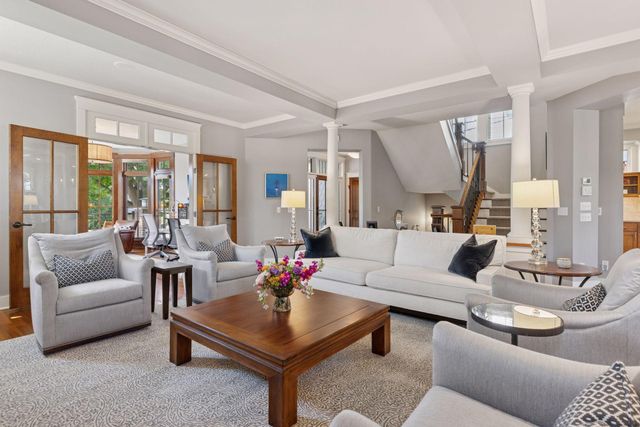 2414 W 42nd Street, Minneapolis, MN 55410