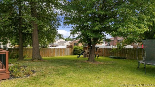 3609 Doe Run Way, New Albany, IN 47150