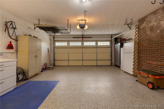 3609 Doe Run Way, New Albany, IN 47150