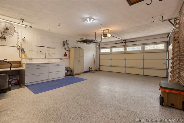 3609 Doe Run Way, New Albany, IN 47150