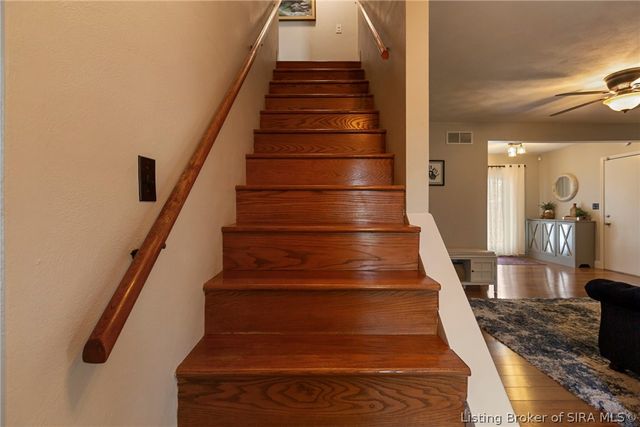 3609 Doe Run Way, New Albany, IN 47150
