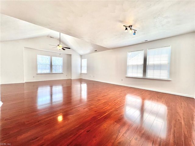 1236 Duke Of Suffolk, Chesapeake, VA 23320