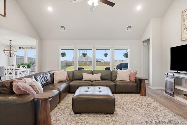 3456 E 154th Street S, Bixby, OK 74008
