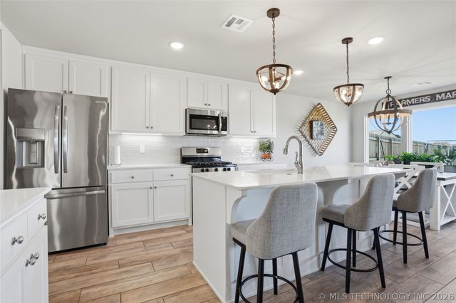 3456 E 154th Street S, Bixby, OK 74008