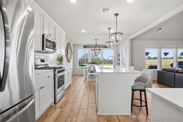 3456 E 154th Street S, Bixby, OK 74008