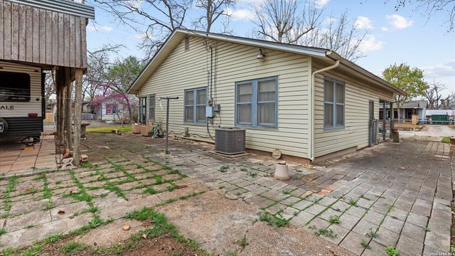 310 Randolph, Schertz, TX 78154