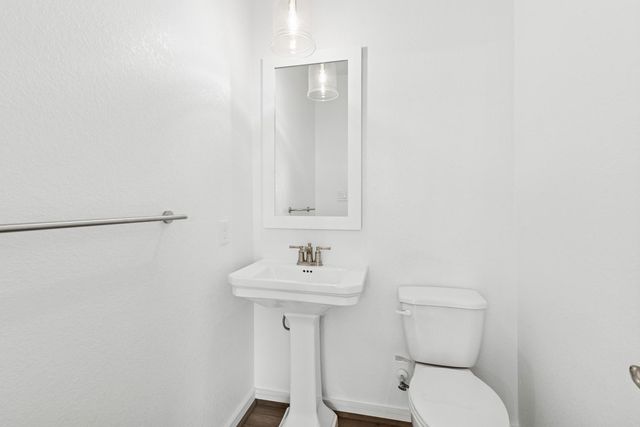 3304 Wickfield Pass Lane, League City, TX 77573