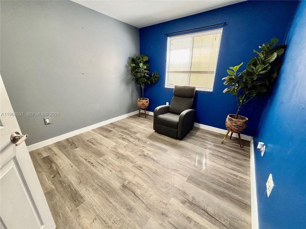 Image 16 of property listing at 16831 SW 139th Pl, Miami, FL 33177