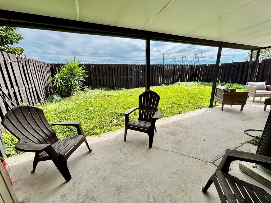 Image 40 of property listing at 16831 SW 139th Pl, Miami, FL 33177