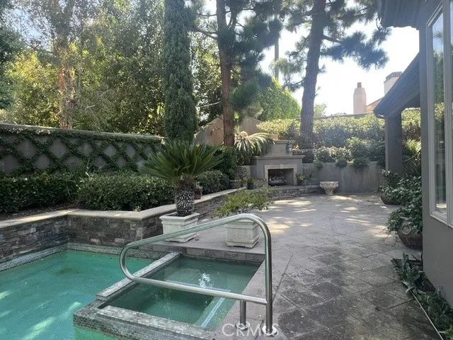 30 Burning Tree Lane, Newport Beach, CA 92660