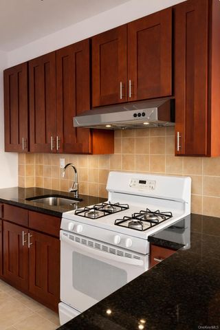 37-40 103RD S1A, Corona, NY 11368