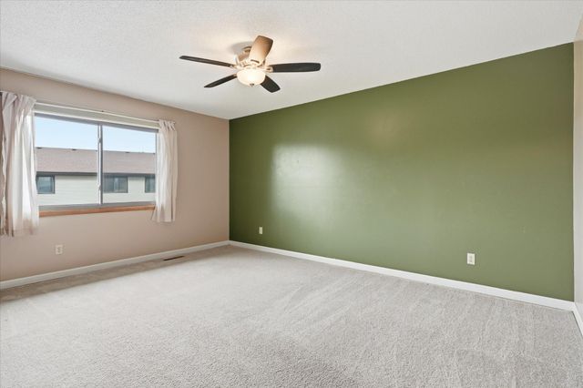 5215 84th Court N, Brooklyn Park, MN 55443