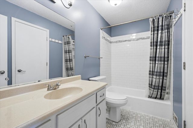 5215 84th Court N, Brooklyn Park, MN 55443