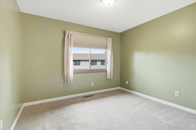 5215 84th Court N, Brooklyn Park, MN 55443