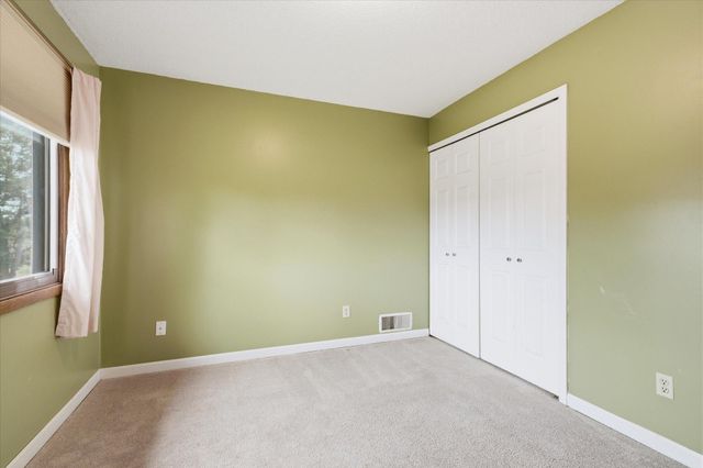 5215 84th Court N, Brooklyn Park, MN 55443