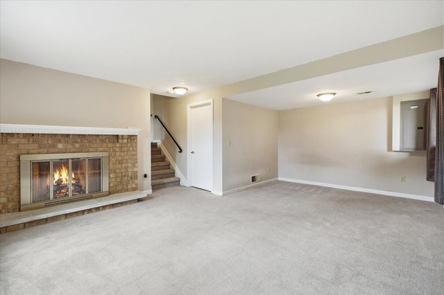 5215 84th Court N, Brooklyn Park, MN 55443