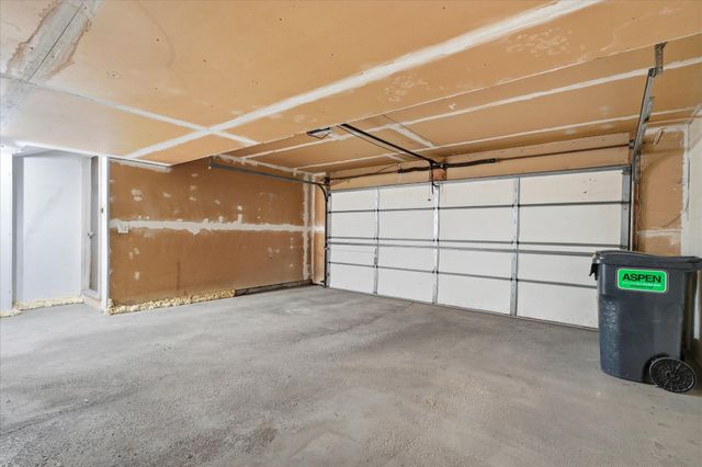 5215 84th Court N, Brooklyn Park, MN 55443