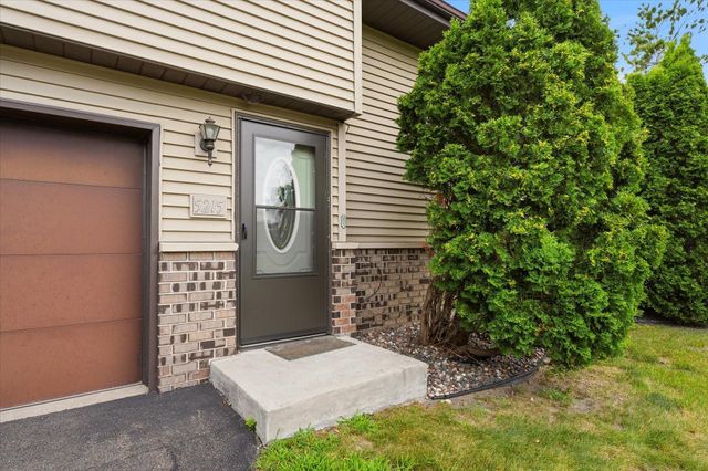 5215 84th Court N, Brooklyn Park, MN 55443