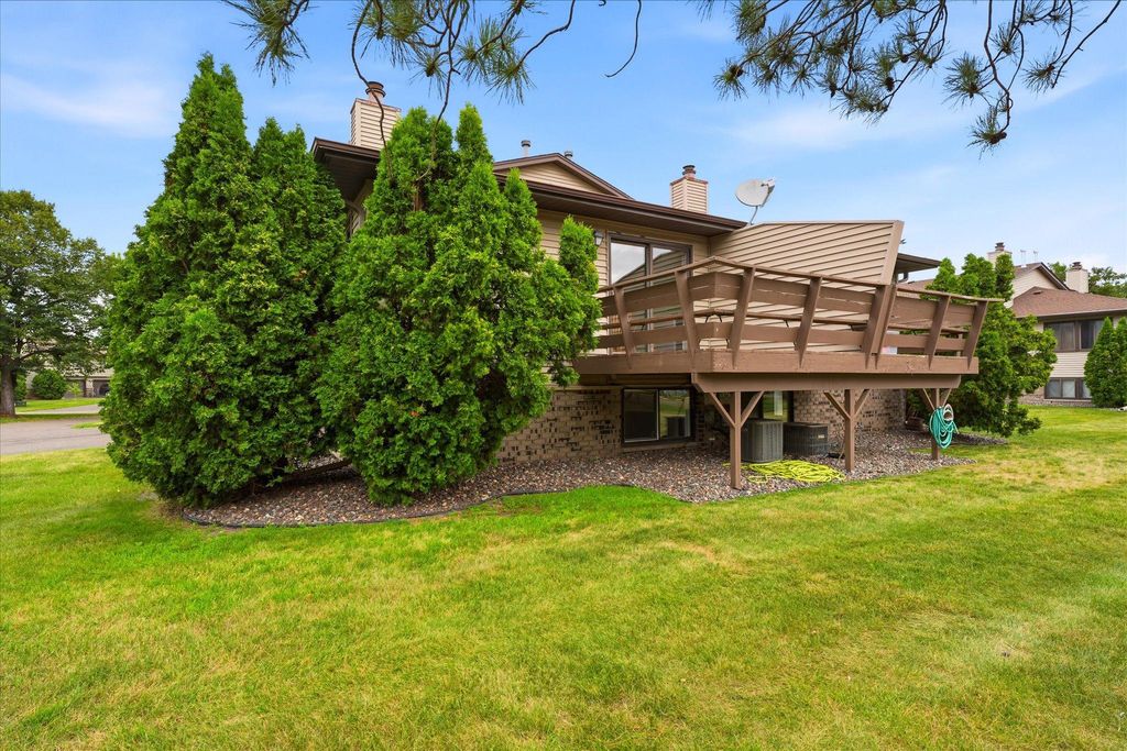5215 84th Court N, Brooklyn Park, MN 55443 — photo 3