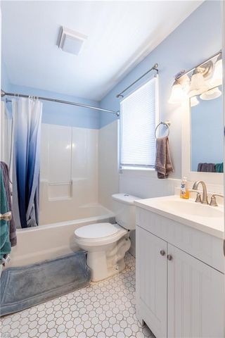 11 Thomas Athey CT, Hampton, VA 23666