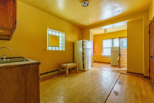 6734 S Maplewood Avenue, Chicago, IL 60629