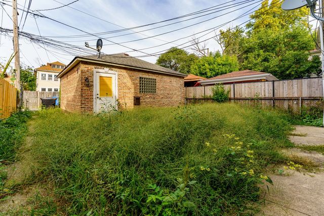 6734 S Maplewood Avenue, Chicago, IL 60629