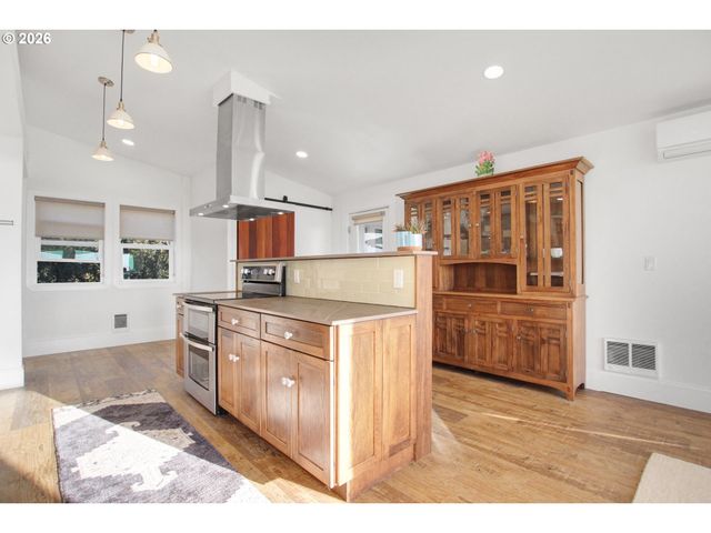 35302 I Pl, Ocean Park, WA 98640