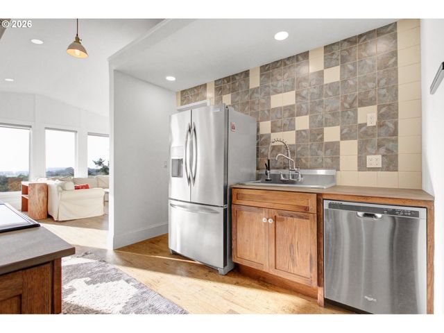 35302 I Pl, Ocean Park, WA 98640