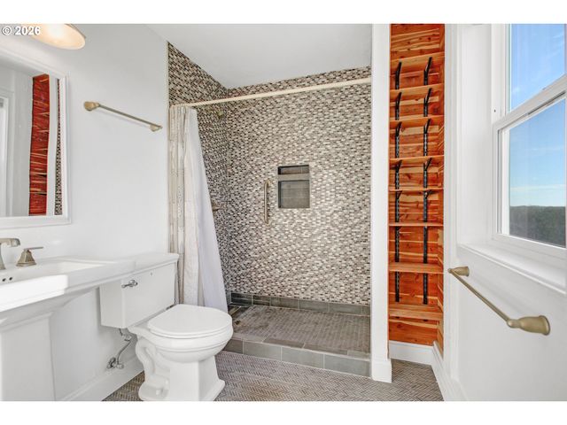 35302 I Pl, Ocean Park, WA 98640