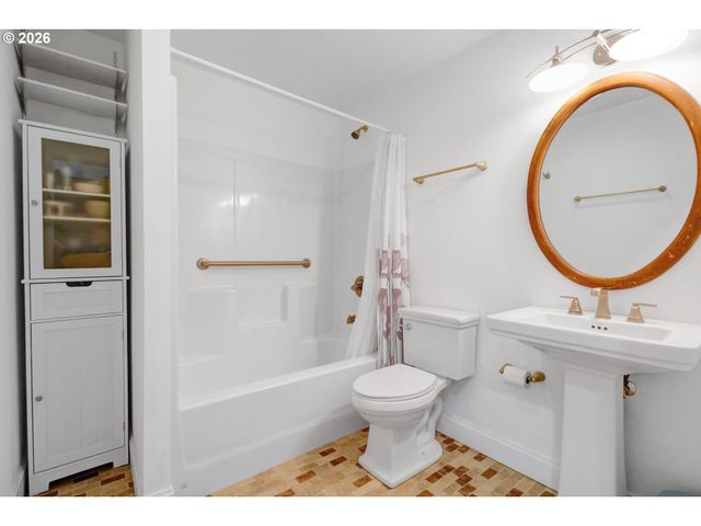 35302 I Pl, Ocean Park, WA 98640