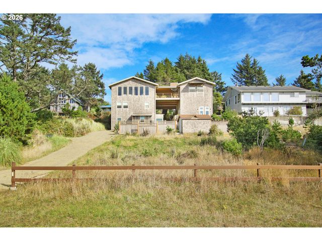 35302 I Pl, Ocean Park, WA 98640