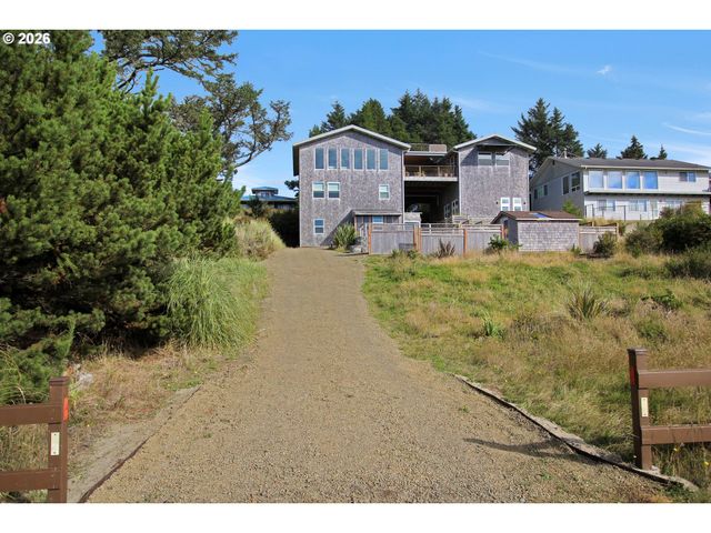 35302 I Pl, Ocean Park, WA 98640