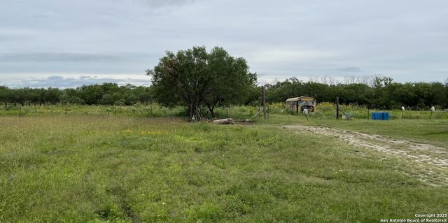 14895 wheeler, Atascosa, TX 78002