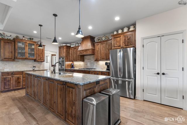 1766 EAGLE RIDGE CIRCLE, Wichita Falls, TX 76309