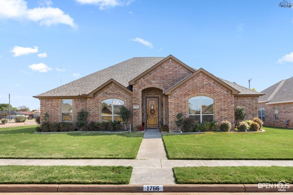 1766 EAGLE RIDGE CIRCLE, Wichita Falls, TX 76309
